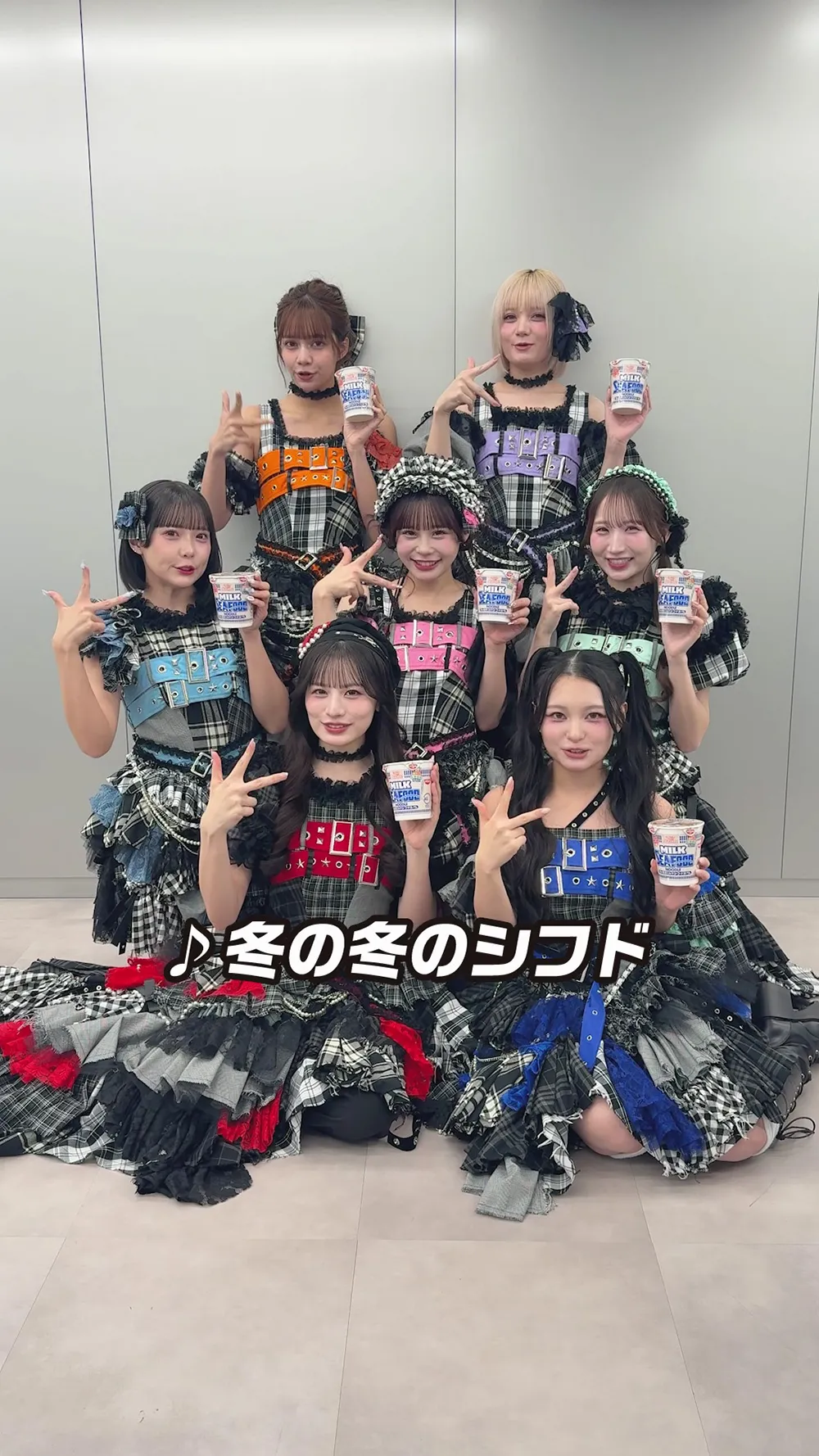 CANDY TUNEが「倍倍FIGHT!」のリズムに合わせて生配信をお知らせ