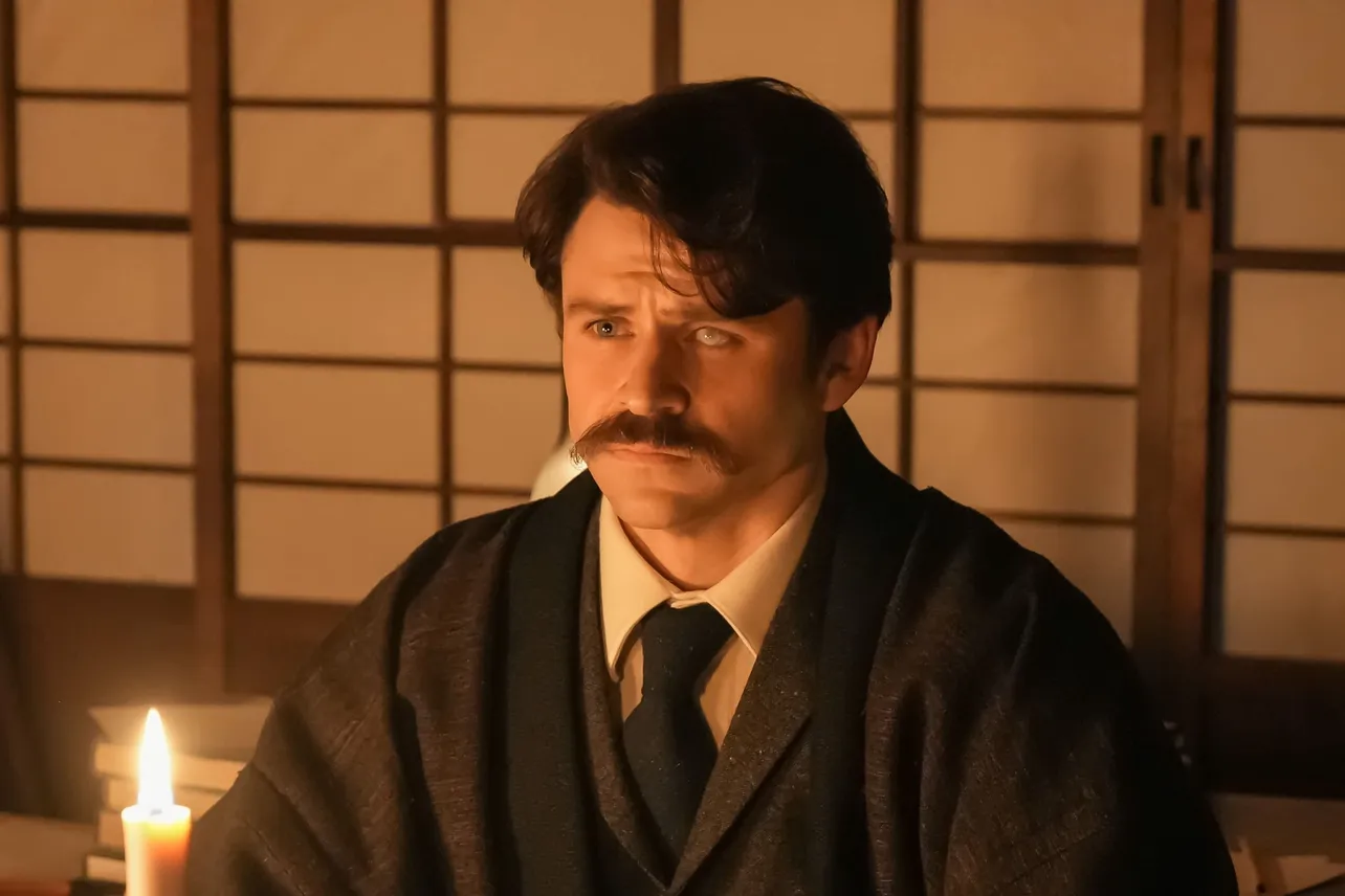 ヘブン(トミー・バストウ)、父に捨てられた過去を静かに語り始める＜ばけばけ＞