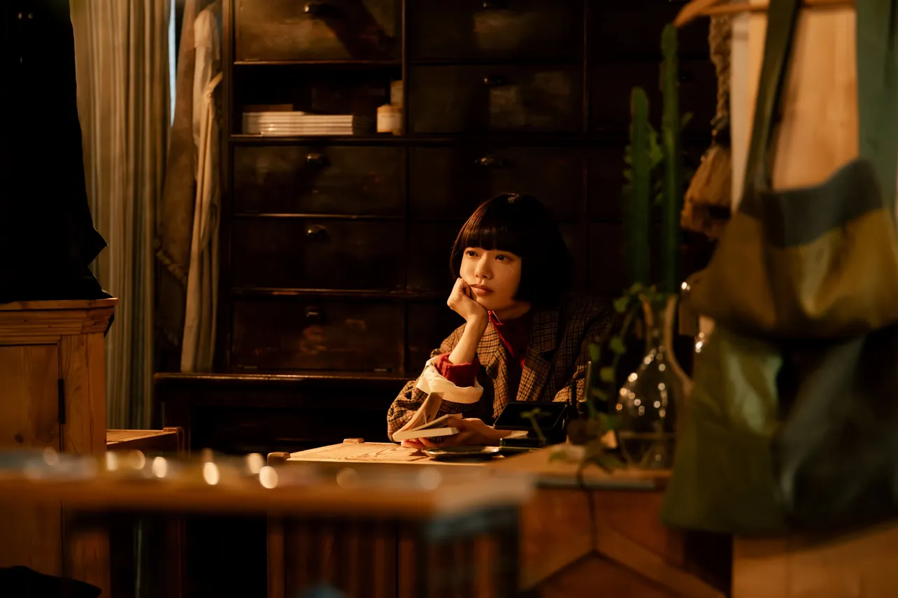 杉咲花演じる主人公・土田文菜