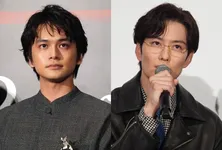 北村匠海&岡田将生、社長室で向かい合ったショットに「目の保養が二人」「スタダの激アツコンビ」の声<ちょっとだけエスパー>