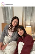 仲間由紀恵＆近藤華、パジャマ姿で笑顔の親子役ツーショット