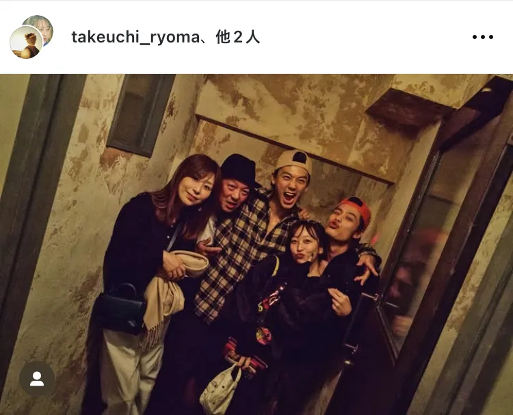 竹内涼真、両親・弟・妹が全員集合の家族写真に反響殺到