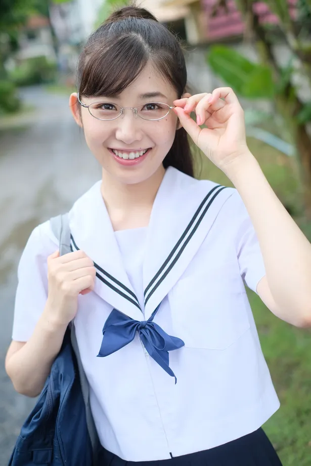 千代田唯 制服姿披露に 28歳なので どうですか 画像2 2 芸能ニュースならザテレビジョン