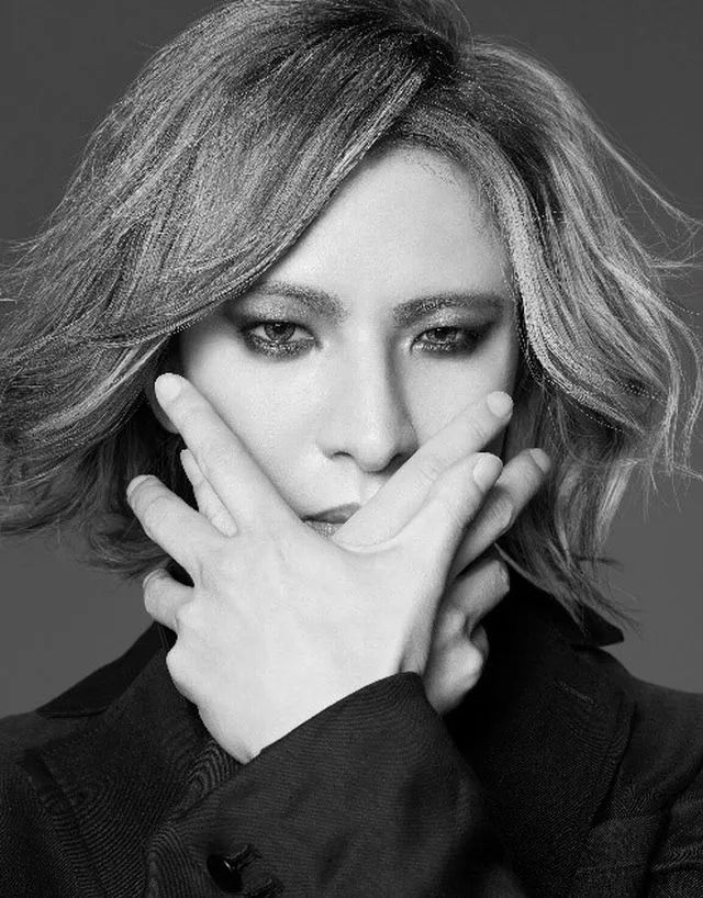 映画「WE ARE X」のクリスマス上映会にYOSHIKIが登場