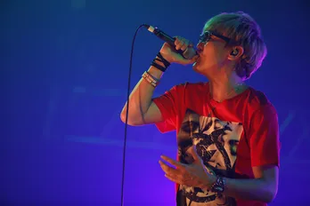 スガ シカオ「ライブばかりの1年」幕張で歌い納め【CDJ】