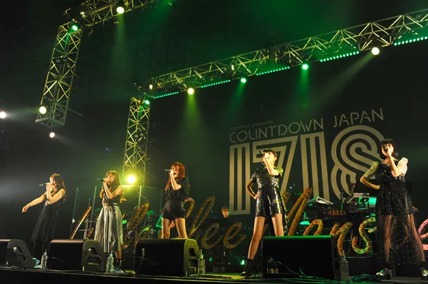 「COUNTDOWN JAPAN 17/18」に出演したLittle Glee Monster