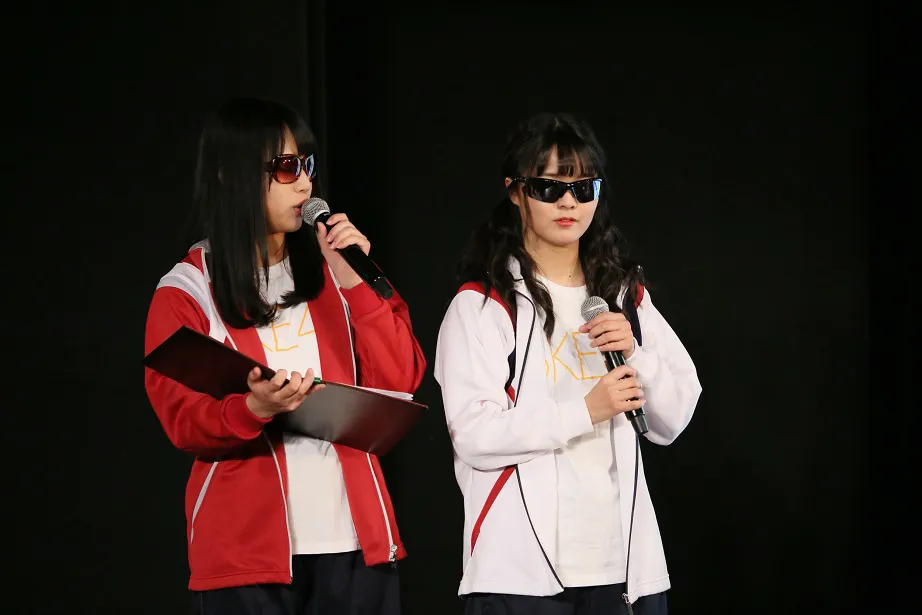“NG大賞選考委員”の市野成美(右)と福士奈央(左)