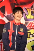 笑顔もキュート！パトレン1号を演じる結木滉星