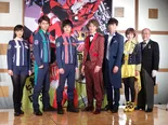 6人の新レンジャーが勢ぞろい！