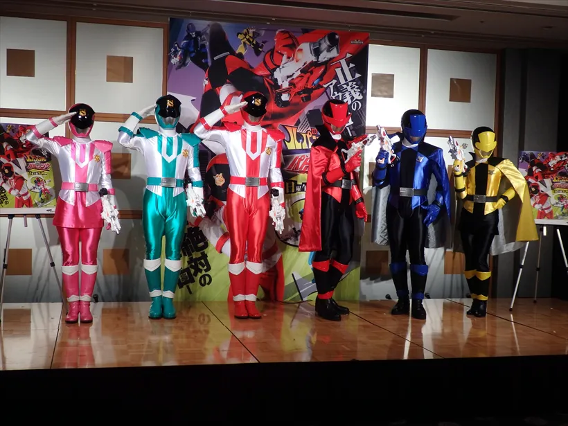 ルパンレンジャーとパトレンジャーのバトルスーツはこちら