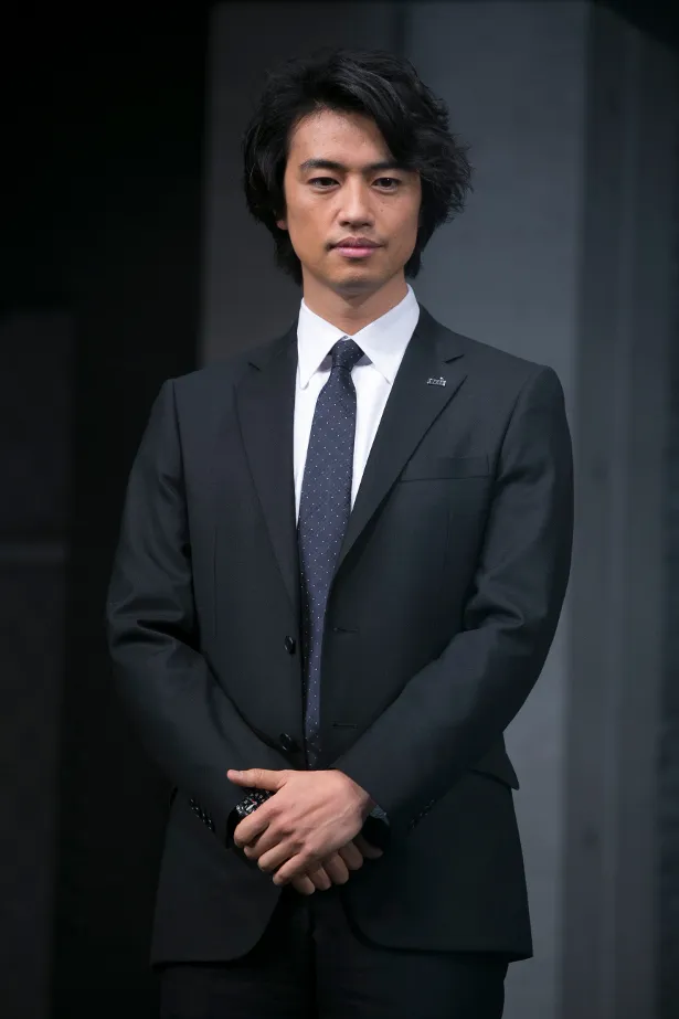 1話でボディーガードを辞めてしまう高梨雅也を演じる斎藤は、「三点倒立ぐらいの土下座をしてでも戻りたいです(笑)」と語り、会場を沸かせた