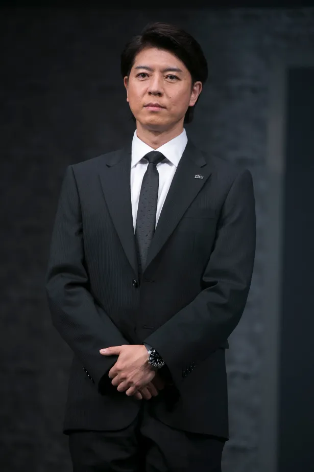 木村演じる章らの上司で、ボディーガードの村田五郎役の上川隆也は、「ビジュアルの良い部下たちに囲まれまして、本当に幸せです」とにっこり