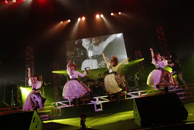 中野サンプラザでの単独ライブは、グループ名がTHE ポッシボーだった2014年11月以来、約3年ぶり