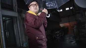 とろサーモン・久保田、「これM-1優勝してからやるロケ?」 大阪・西成のあいりん地区でぶらり散歩旅!