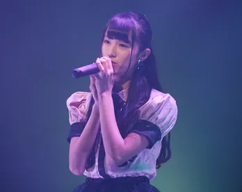 虹コン・りこぴん(21歳)、ソロデビュー曲初披露で夢への第一歩を踏み出す！