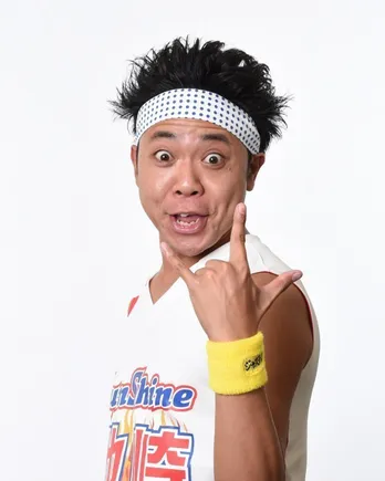 サンシャイン池崎、月10万円仕送りする実家の「トイレは原っぱ」