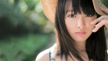 大友花恋 タイのビーチでオトナの表情「もう見られない」学生最後の姿を収めた写真集が発売