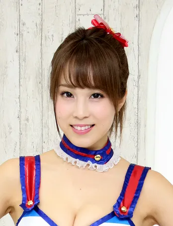 橋本梨菜らsherbet“セクシーダイナマイト”な新衣装で新メンバーお披露目