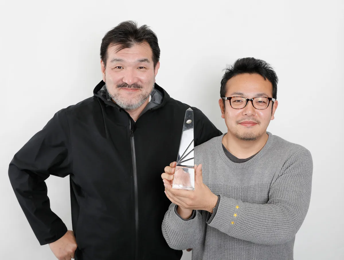 監督賞を受賞した福澤克雄氏(左)と田中健太氏(右)
