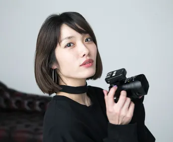 今野杏南、人気グラドル5人の撮影秘話を明かす「魅力的に写るアングルやパーツにこだわりました」