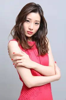 足立梨花、清純イメージから一転…“悪女”に！「噂の女」でG帯連ドラ初主演