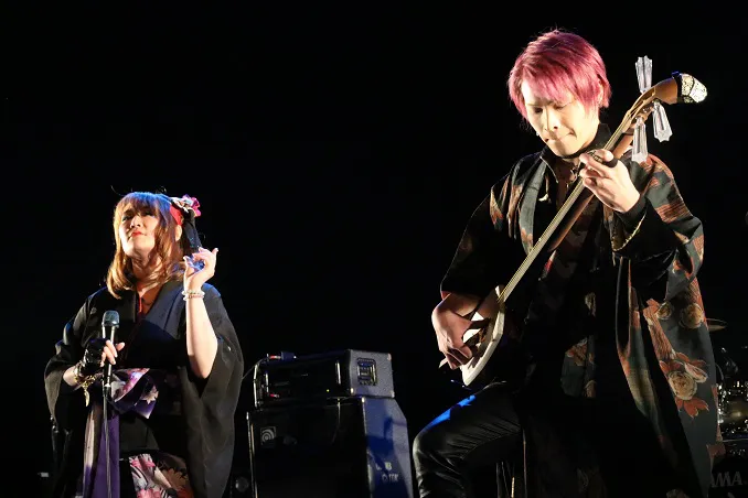 言葉-Kotoha-ボーカルのMikikoMori(左)は同会場でのライブを「楽しみにしていた」と語る 