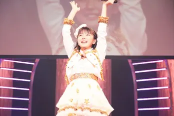 真野恵里菜はハリウッドで初公演、スマイレージはメジャーデビューを発表! アイドル戦国時代の先頭を行く!?