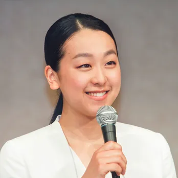 浅田真央、姉・舞との確執を語る「同じ家に住んでいるのに一言もしゃべらない時期があった」