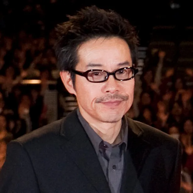 【写真を見る】峯田和伸を俳優の道に引き込んだ有名俳優