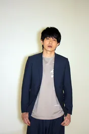 青柳翔『がむしゃらに走りました』主演作・WOWOW「ドラマW　食い逃げキラー」で新境地