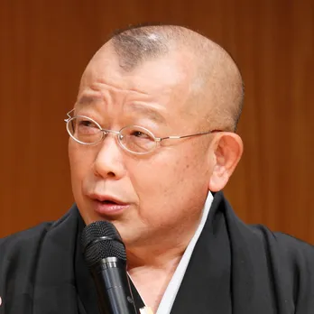 “自由人”木梨憲武、鶴瓶の秘密を次々暴露「やめてくれ！」