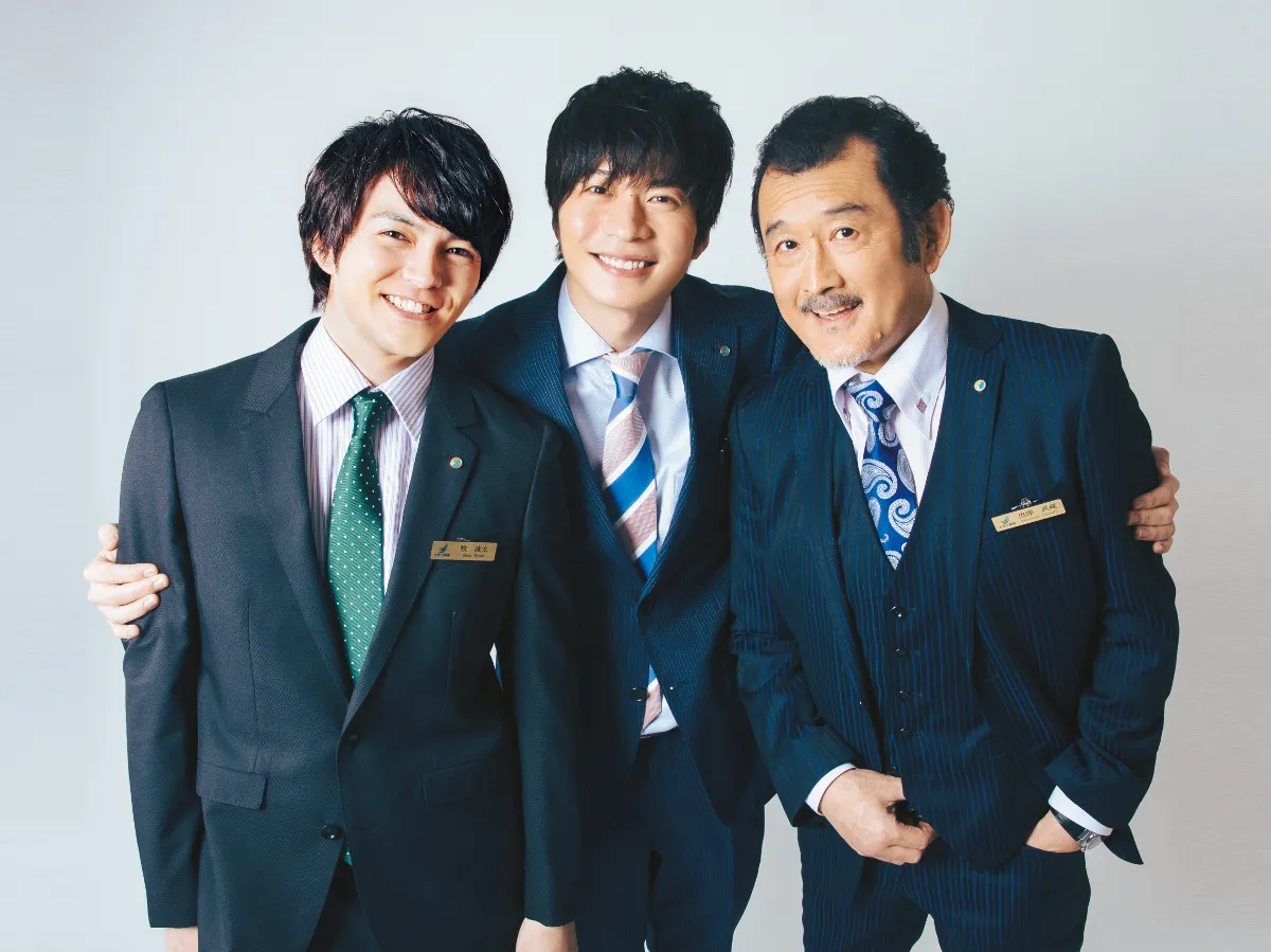 「おっさんずラブ」に出演する田中圭(中)、吉田鋼太郎(右)、林遣都(左)