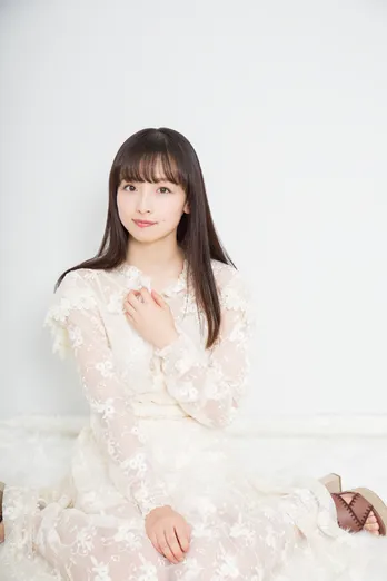 話題の“シンデレラガール”華村あすか、なまりが出ちゃって撮影で赤面？