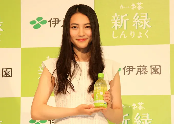 注目若手女優 久保田紗友 ひょうが降る屋久島で新cmを撮影 Webザテレビジョン