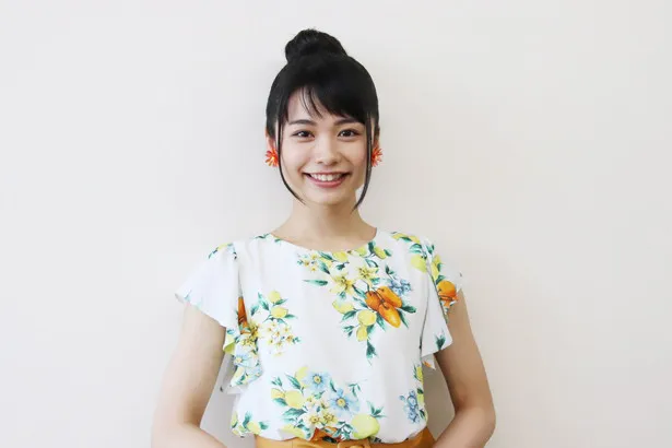 4月から「NHK高校講座『国語表現』」でMCを務めている足立佳奈にインタビュー