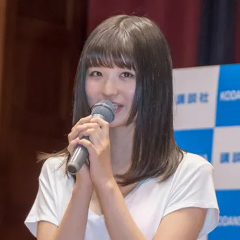 「ミスマガジン2018」15歳から21歳までベスト16お披露目