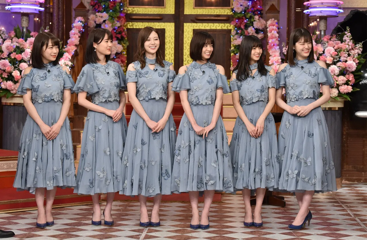 乃木坂46から秋元真夏、生田絵梨花、齋藤飛鳥、白石麻衣、西野七瀬、松村沙友理の6人が登場