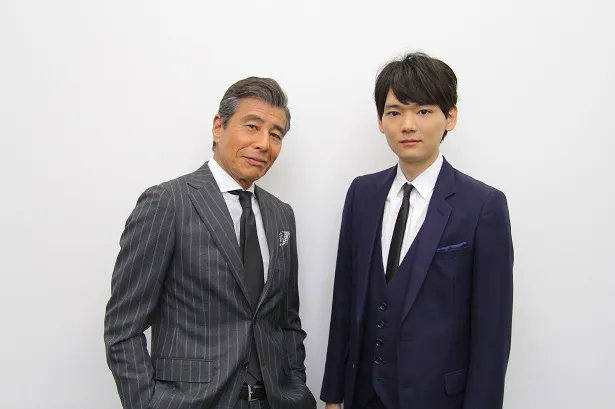 「連続ドラマW　6 0 誤判対策室」で共演している(写真左から)舘ひろし、古川雄輝にインタビュー