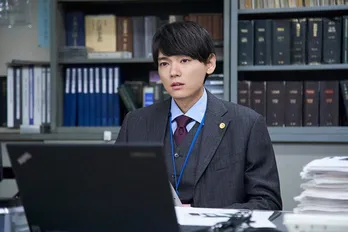 古川雄輝のCOOLな弁護士姿が解禁!