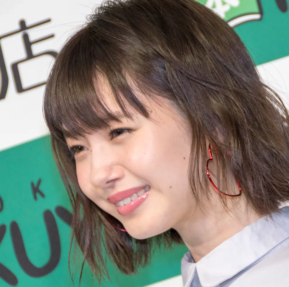 フォトブック「なりたいの、わたし。」発売イベントに登場した市川美織