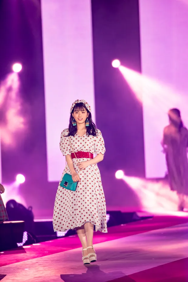 乃木坂46（Rakuten GirlsAward 2018 SPRING/SUMMER）