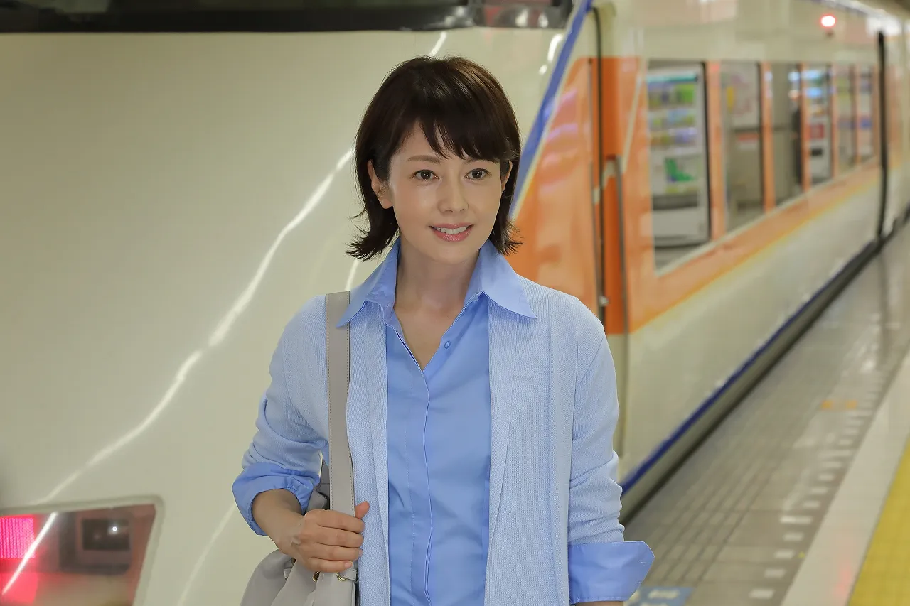 【写真を見る】沢口靖子主演ドラマでは「科捜研の女」と並んで根強い人気を誇る「鉄道捜査官」もファンが多いミステリーだ