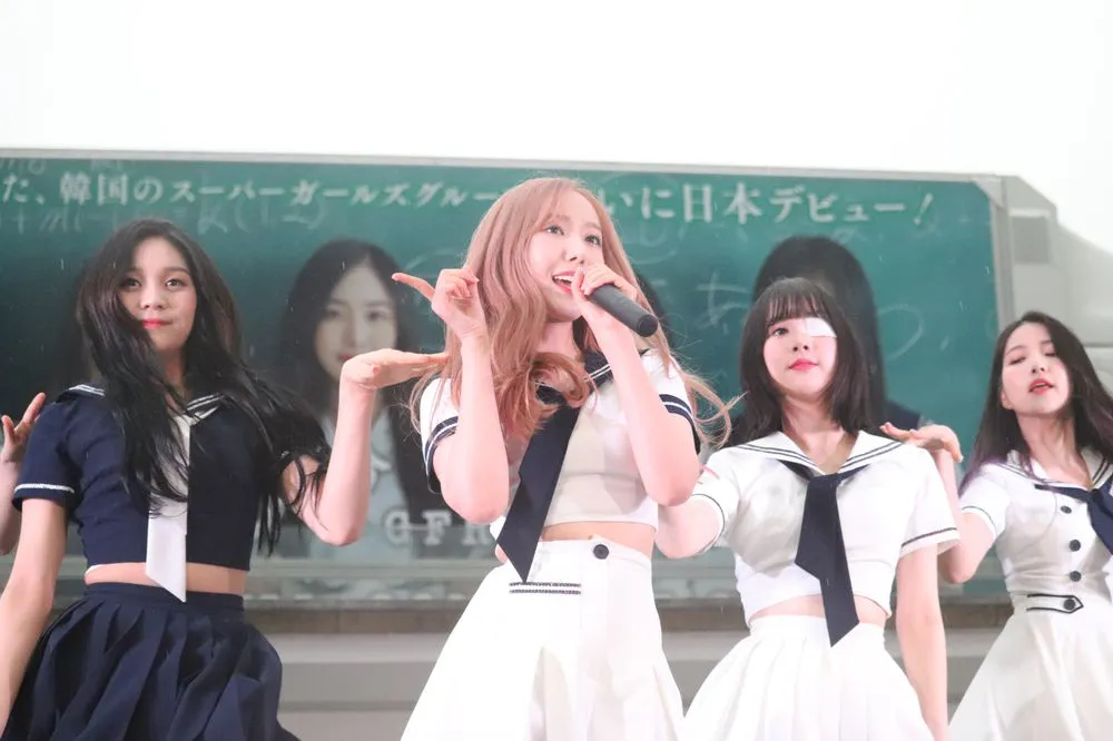 日本初披露 K-POP魅力満載6人組ガールズグループのGFRIEND