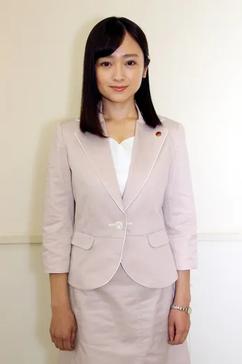 少女役もいまだ現役! 安達祐実「1年に1回はセーラー服を着ています」