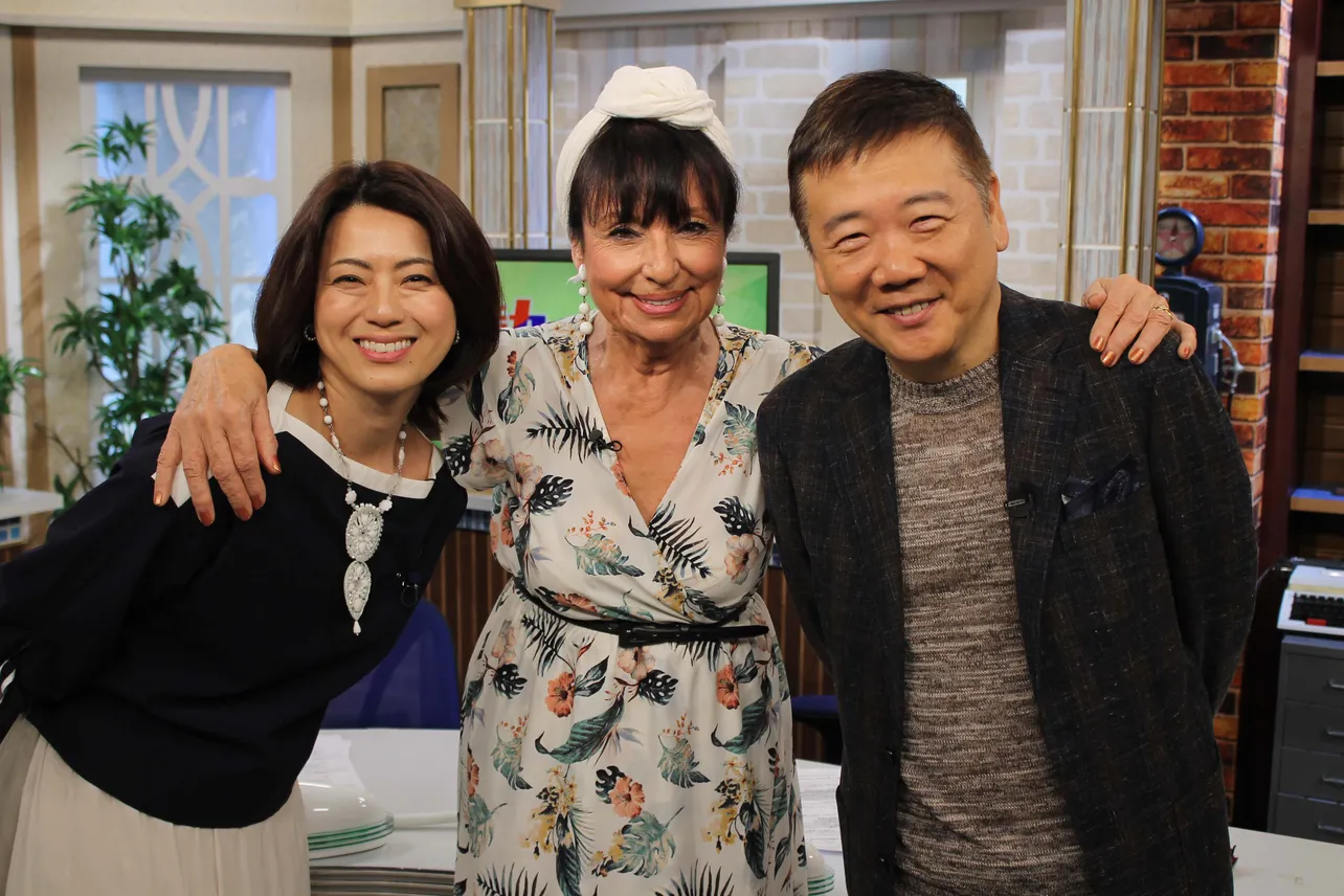 進藤晶子、フランソワーズ・モレシャン、鴻上尚史 (写真左から)