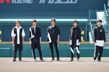 嵐が甲子園球場で高校野球応援ソング「夏疾風」を熱唱! スペシャル映像が配信開始