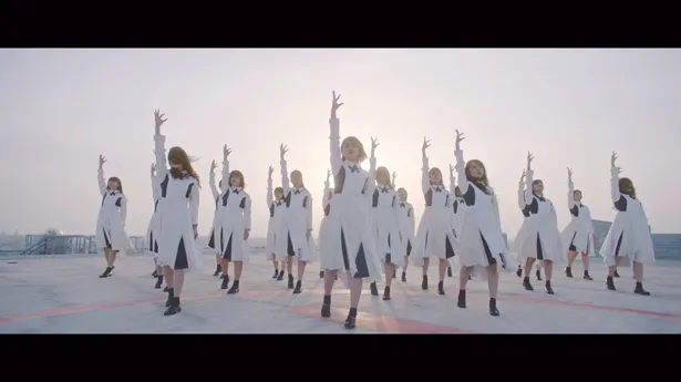 けやき坂46「期待していない自分」MVより