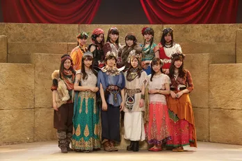 国王・だーいしvs美剣士・かえでぃー…男前同士のバトル勃発!?　演劇女子部「ファラオの墓」再演スタート