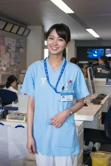 意外なゲームで深い絆!?「ブラックペアン」現場ウラを岡崎紗絵に直撃！