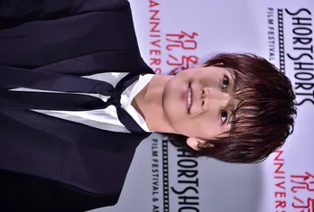 岩田剛典、斎藤工、片寄涼太らレッドカーペットを歩く美男美女特集